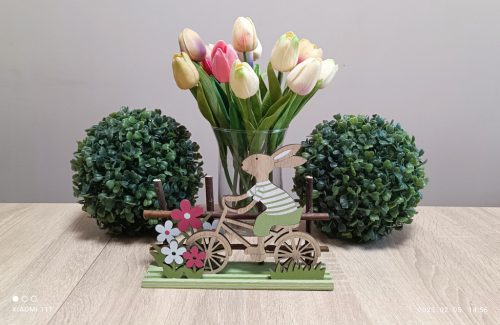 Húsvéti dekoráció - nyuszi kerékpárral